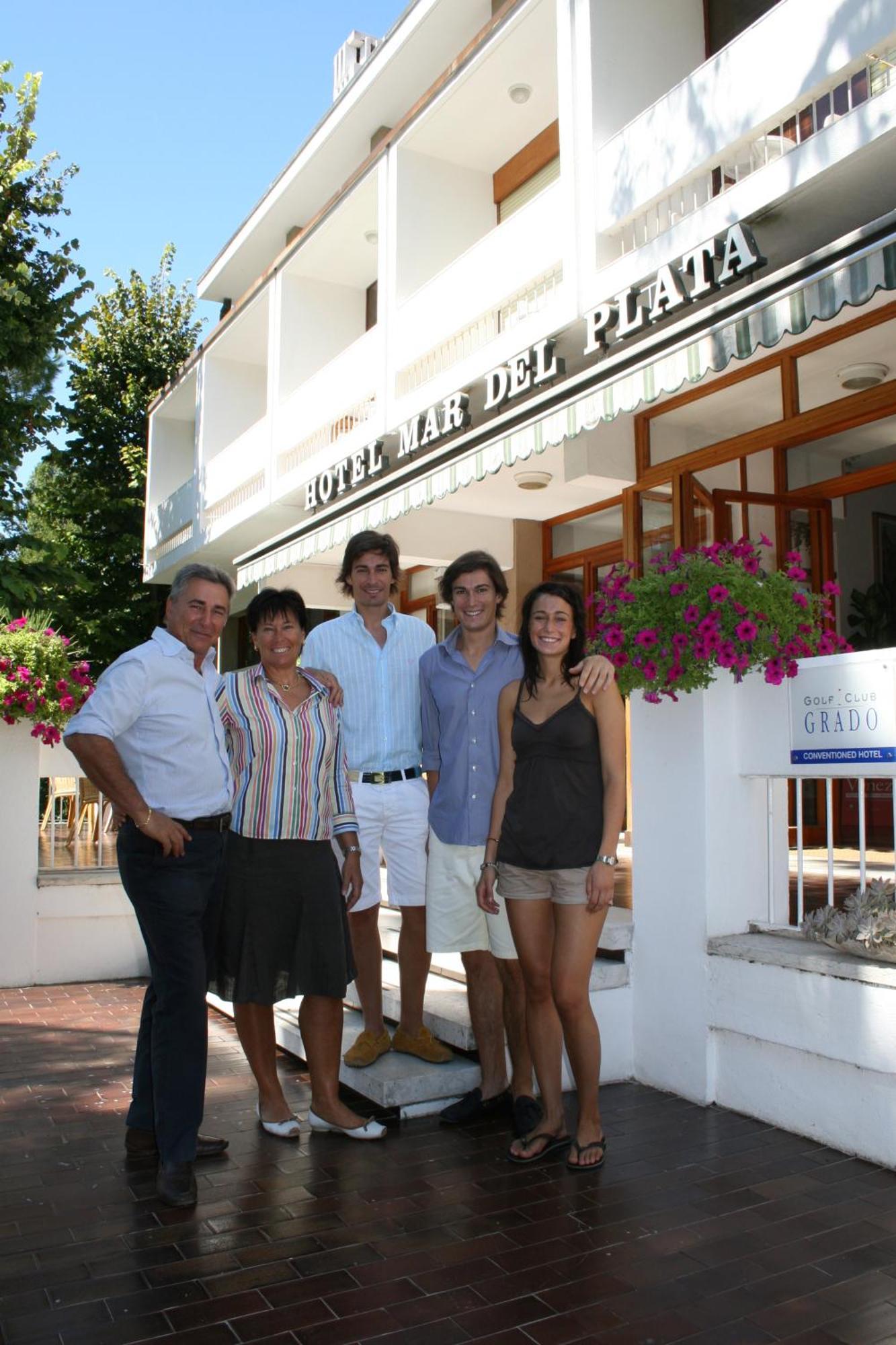 Hotel Mar Del Plata Grado Exteriör bild